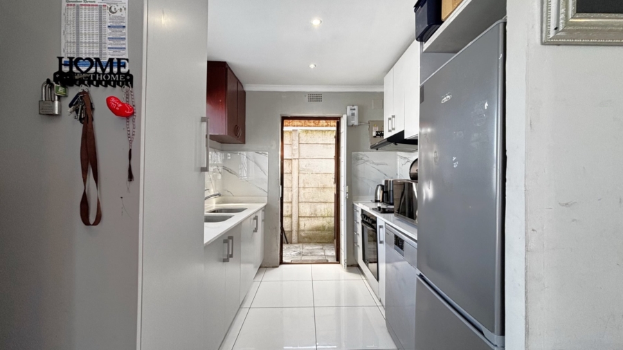 2 Bedroom Property for Sale in Colorado Park Western Cape